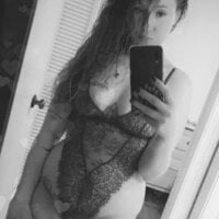Lena_Babyy Ruang Obrolan Offline
