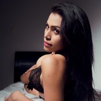 latina-hermosa's Offline Chat Room