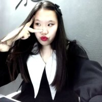 Jennifer_orange