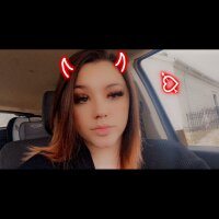 lovelyyxxlaurennxx Chat Room offline