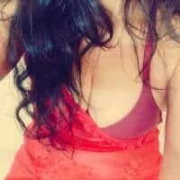 Shuttii_25 webcam model