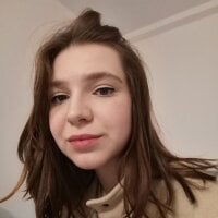 CuteFoxxxxx's Offline Chat Room