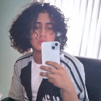 YOURZTRULY187's Offline Chat Room