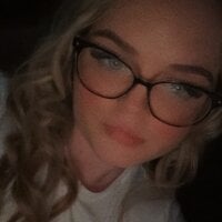 honeyyy24's Avatar Pic