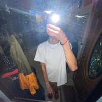 cumshotjay's Offline Chat Room