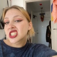 Riri_ray's Offline Chat Room