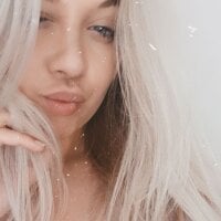 CherryAuroraa naked strip on cam for live porn video webcam chat