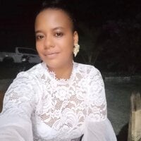 Offline chatovací místnost flirtatious_brunette_