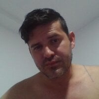 Dariusbi webcam model