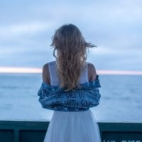 GoldPearl Adlı Modelin Çevrimdışı Sohbet Odası