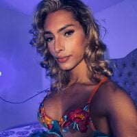 AlessaEcheverri's Avatar Pic