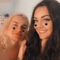 johnandlexi's Offline Chat Room