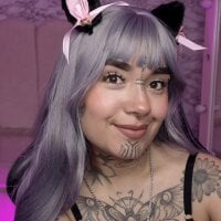 alana18_v webcam model