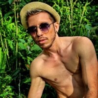 hunter_pervertx offline chatrum