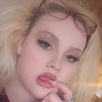 BrooklynLenore47's Avatar Pic