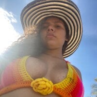 Daniela_hot23 webcam