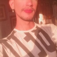 BoyBigCock25 webcam