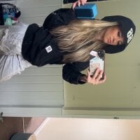 Angelloverxo webcam model
