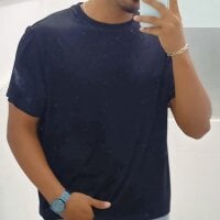 MuscularrLive Webcam