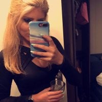 sweetallie808's Offline Chat Room