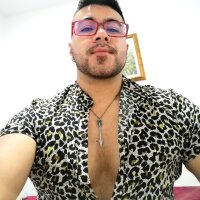 Paulohamster77's Offline Chat Room