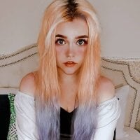 Luna_Mayo's Offline Chat Room