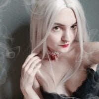 LynetBlow's Avatar Pic