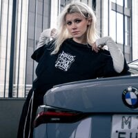 elegant_blonde webcam model