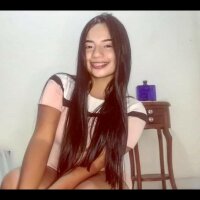 ailin_sley's Offline Chat Room