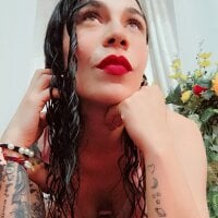 mia_velvet1