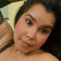 sensual-laura webcam model