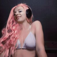 SassyMiss69's Offline Chat Room