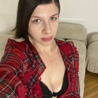 dramaqueen9 Adlı Modelin Çevrimdışı Sohbet Odası