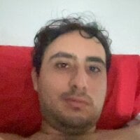 Yayo420Gallo webcam model