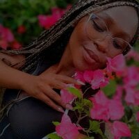 AranzaBliz webcam model