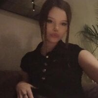 LilyLevine webcam model