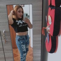 KARIINA_TAY webcam model