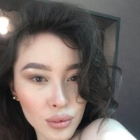 Milania_Frost's Offline Chat Room