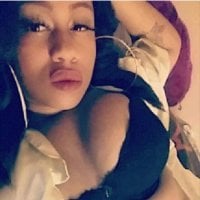 Lovely_MiaxxBbw অফলাইন চ্যাট রুম