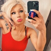 GoldieLoxFuqs Chat Room offline