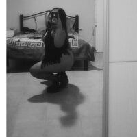 elena_tunena's Offline Chat Room