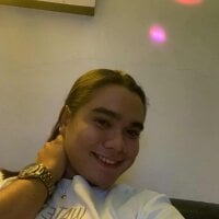 fuckdoll_hard webcam