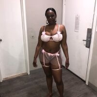 ShaNaked36's Offline Chat Room