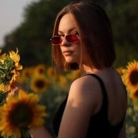 Rdberrysofi's Offline Chat Room