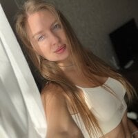 Elina1 webcam model