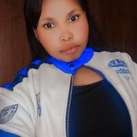 MAMA_DEAREST webcam model