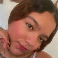 sara_jjones webcam model