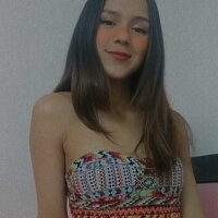 milania_treemb_'s Offline Chat Room