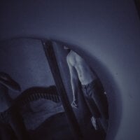 nicecock245's Offline Chat Room