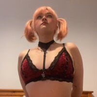 Itzz_lolareign webcam model